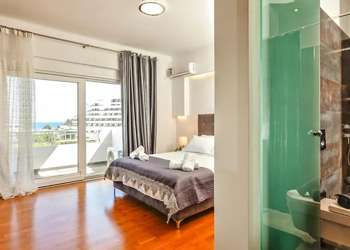 Semesterbostad Unique Sea & Sunset