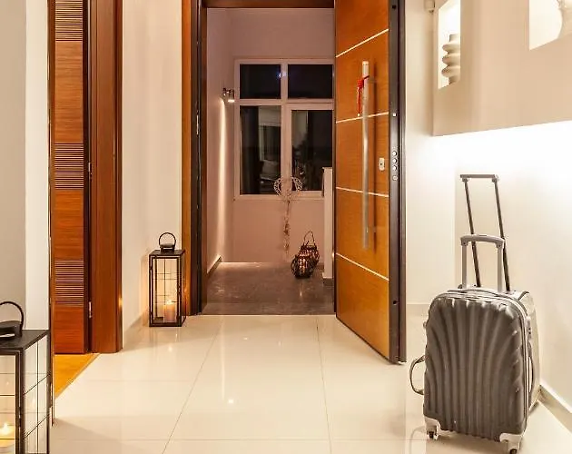 Semesterbostad Unique Sea & Sunset *